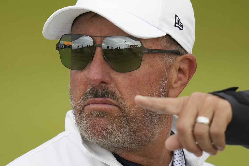 BREAKING: Phil Mickelson Banned From Golf Club Amid Accusations of Inappropriate Conduct With Female Staffer