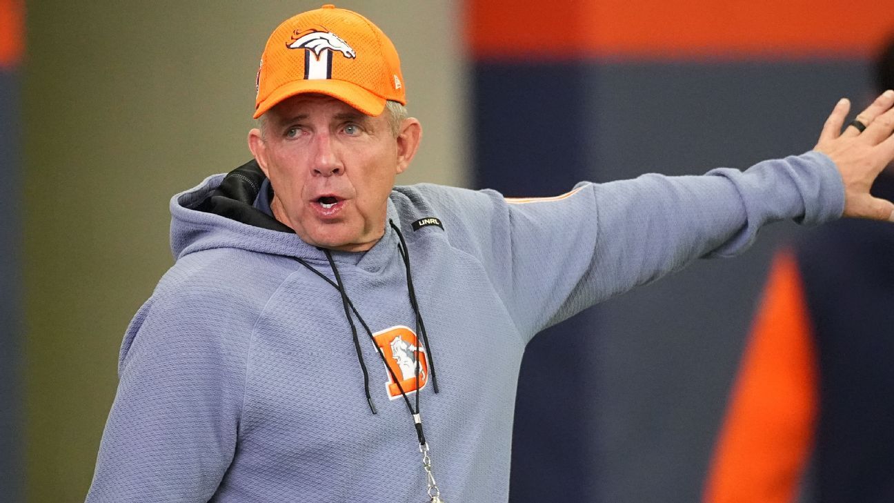 Broncos reward Payton with new 5-year contract