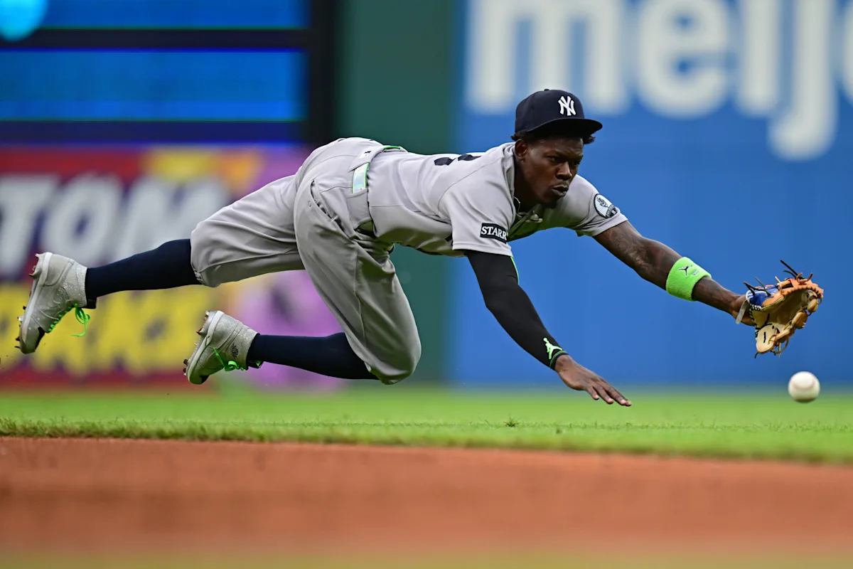 Cody Bellinger's 2-run single with bases loaded in 10th propels Yankees to 7-5 win over Guardians