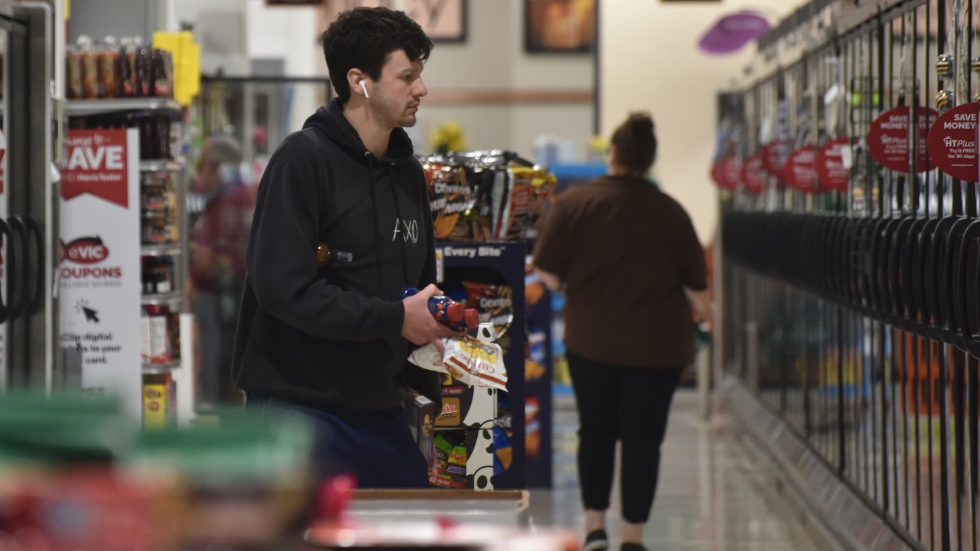 Consumer prices rose 4.2% annually in May, highest in three years