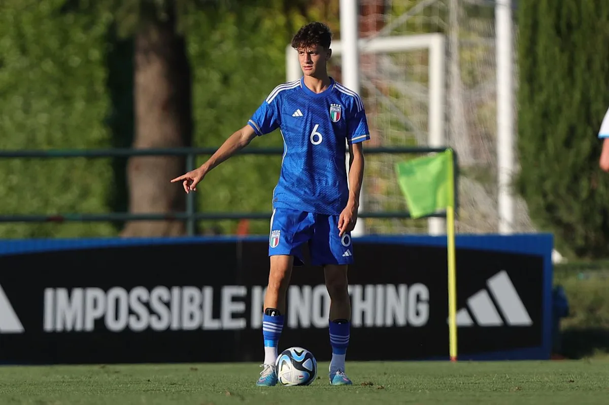 Dortmund youngster sent off 13 minutes into Italy debut