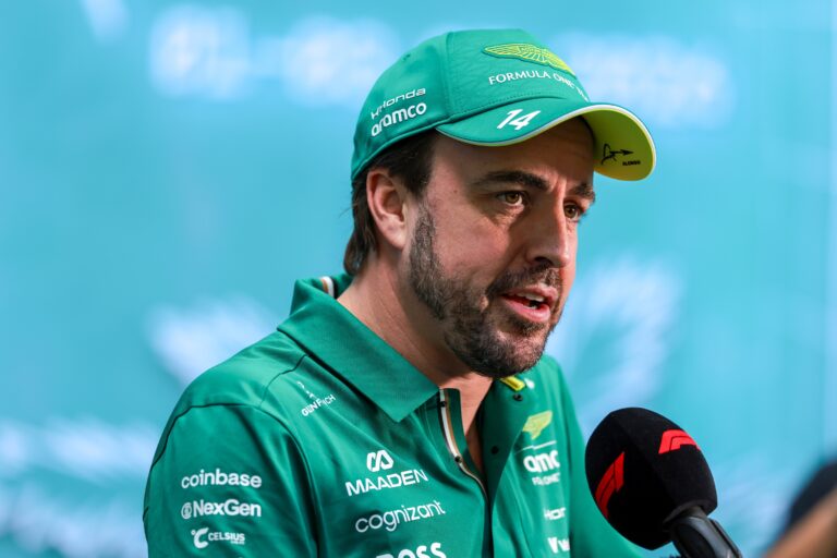 Fernando Alonso Torches F1 Critics: “Verstappen Is the Best Driver”