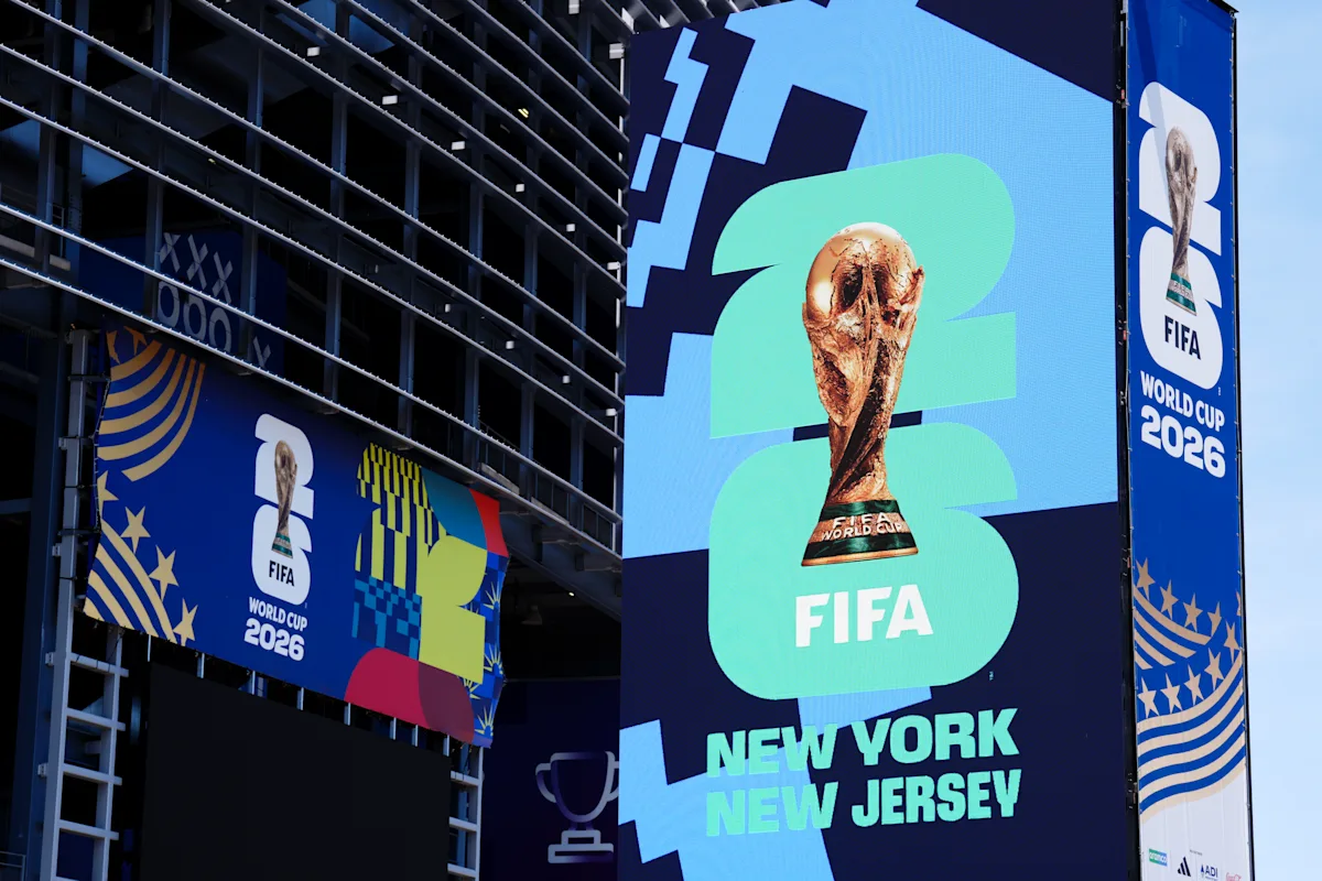 FIFA reverses course, will permit fans to take 1 water bottle each to World Cup games in the U.S. and Canada