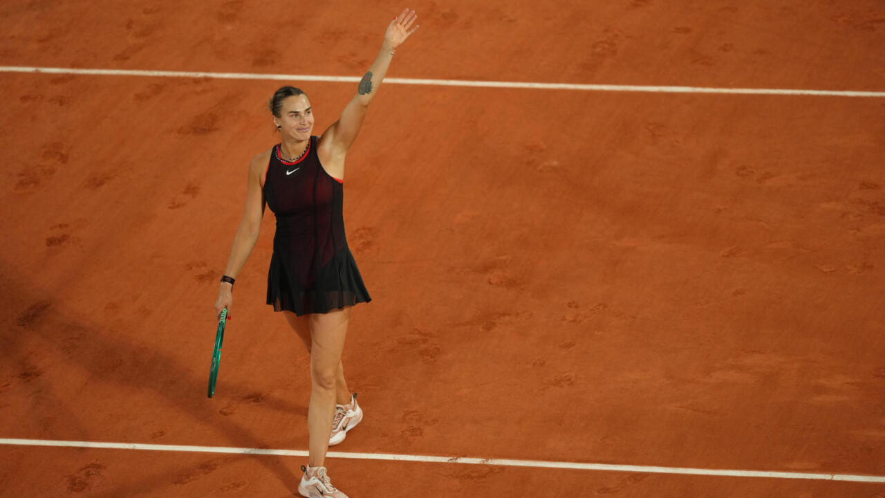 French Open: Aryna Sabalenka prevails in night session game against Naomi Osaka