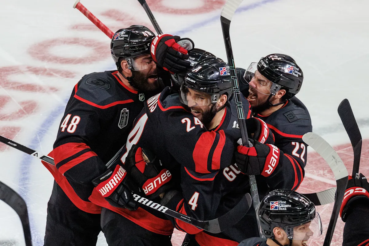 Hurricanes thriving in high-pressure playoff settings as Stanley Cup Final shifts West for Game 3