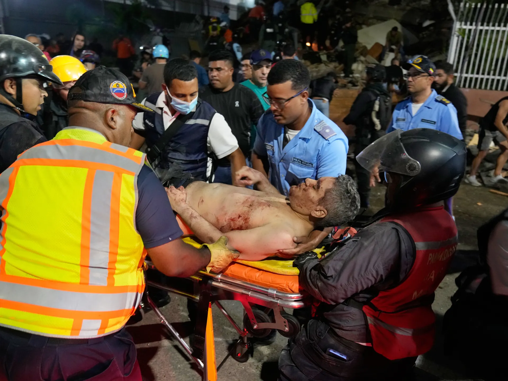 In pictures: Aftermath of twin earthquakes in Venezuela