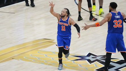 Jalen Brunson explains why Knicks 'can't be comfortable' returning to MSG with 2-0 NBA Finals lead