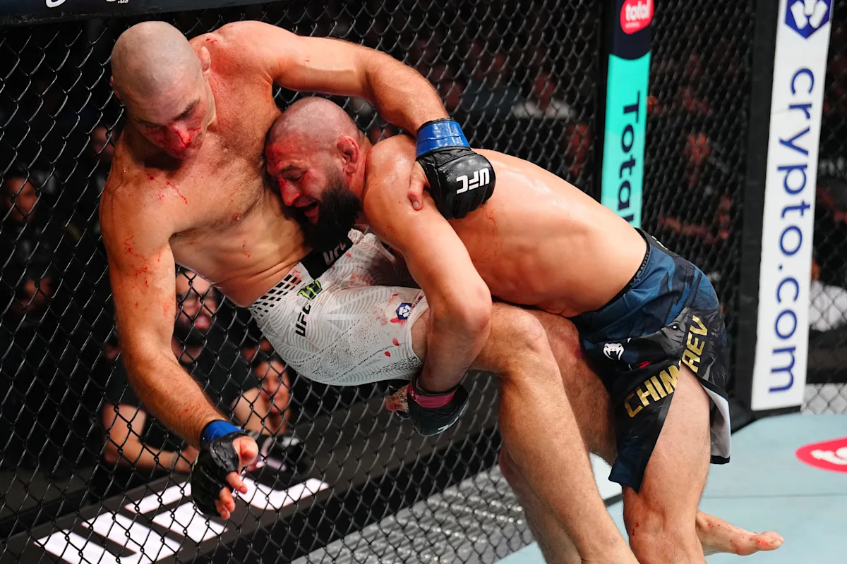 Khamzat Chimaev definitely gunning for Sean Strickland rematch: ‘Next time, I’m going to go take his head off’