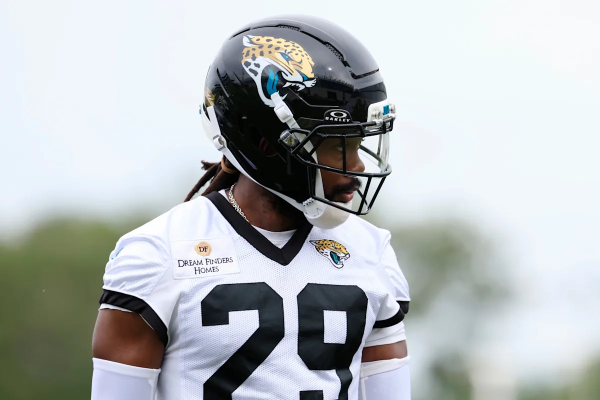 Liam Coen details Eric Murray's impact at safety position for Jaguars