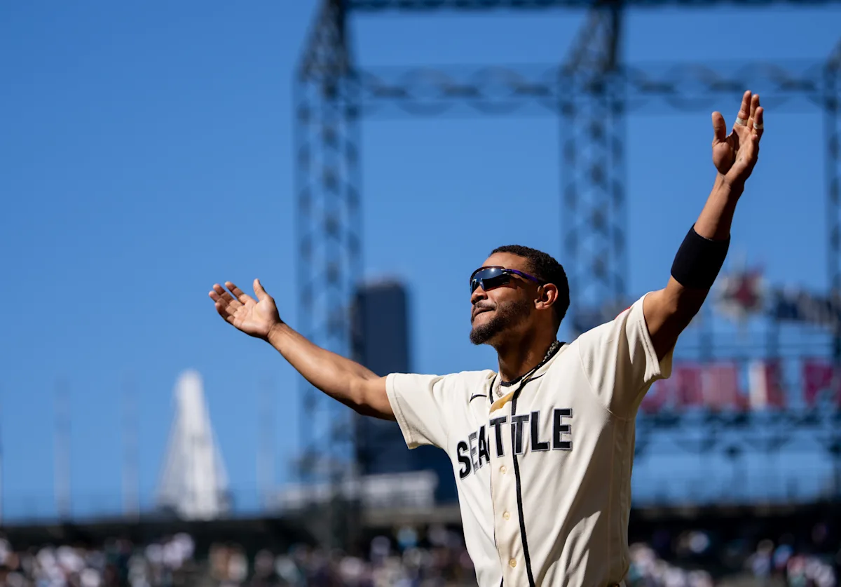 Mariners finally playing up to lofty expectations with a six-game winning streak