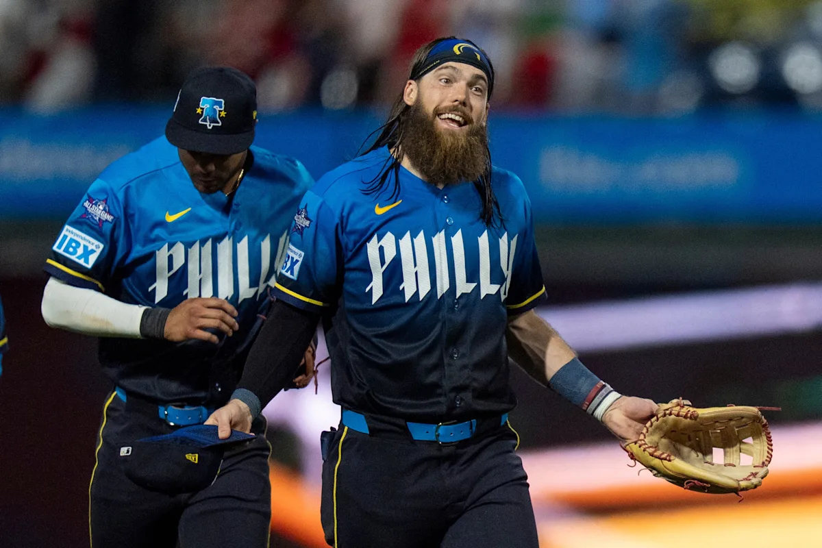 Marsh and Schwarber switch roles to lead Phillies past White Sox 8-6