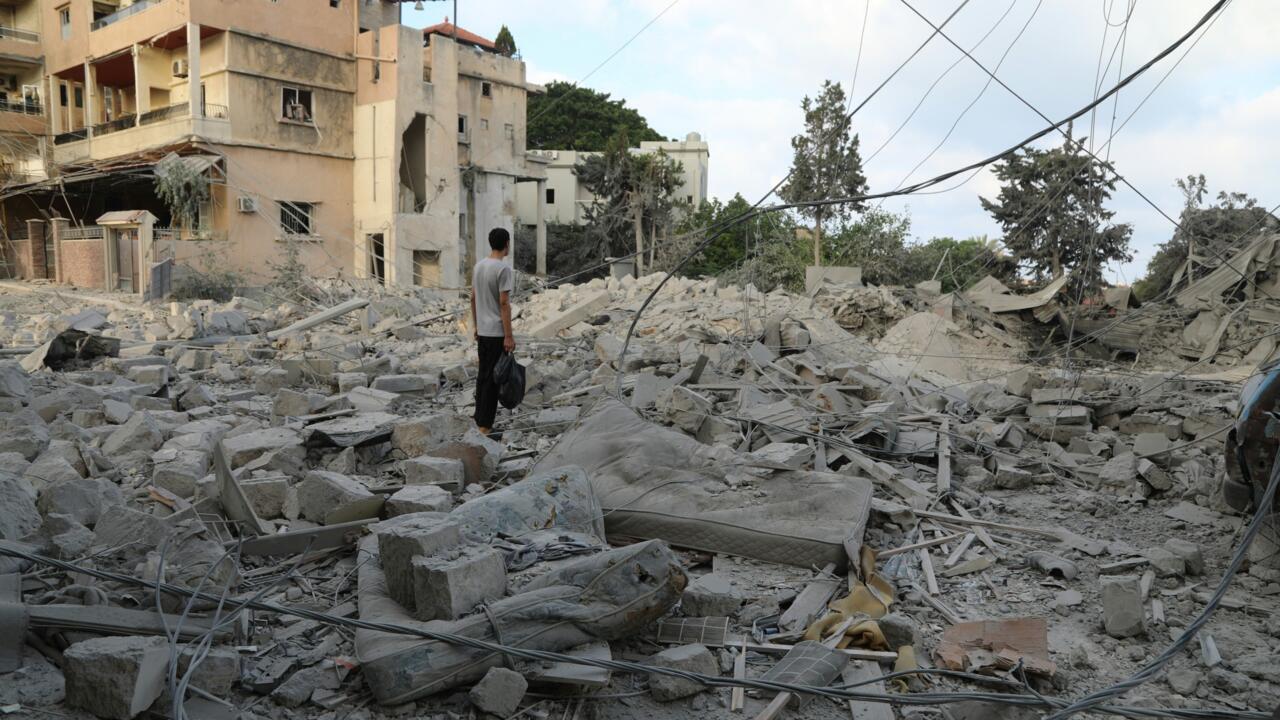 Middle East live: Israeli military strikes southern city of Tyre, Lebanese media report