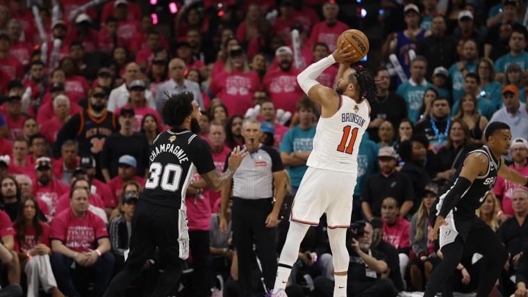 Mike Brown speaks about how Jalen Brunson lived up to MVP expectations in Game 1 win