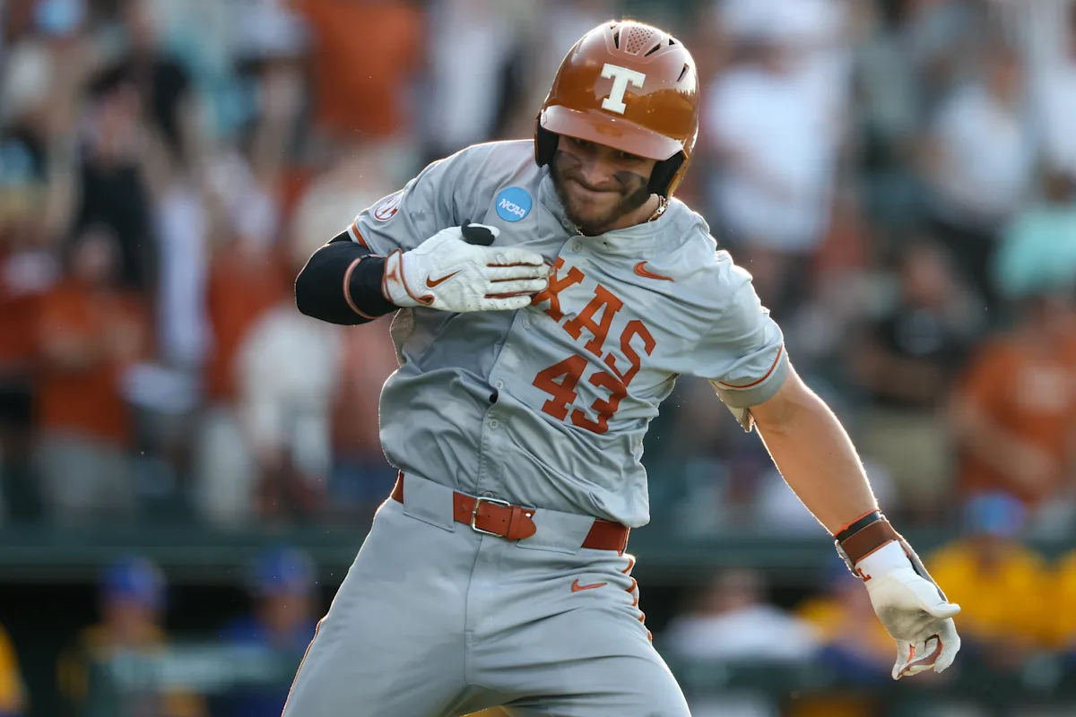 NCAA baseball tournament super regionals: Bracket, scores, schedule, how to watch as teams vie for College World Series