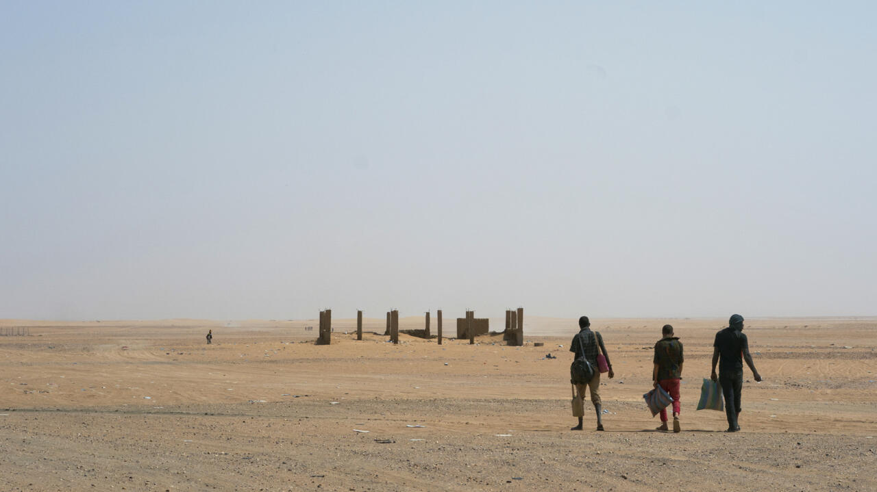 Nearly 50 die of thirst in Niger after truck breaks down in remote Sahara desert