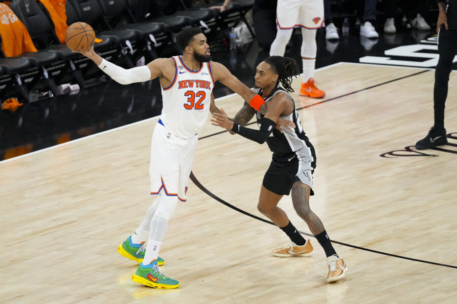 New York Knicks’ Karl-Anthony Towns Pays Homage to Late Mother in Game 1 Win Vs. San Antonio Spurs