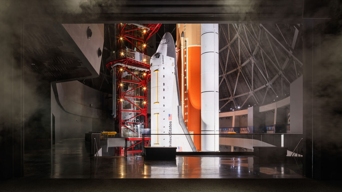 November launch set for space shuttle Endeavour's towering display