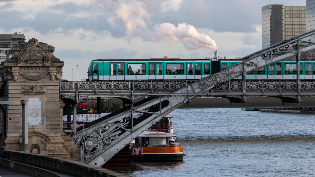 Paris: How to avoid summer travel chaos ahead of RER, metro and tram line disruptions