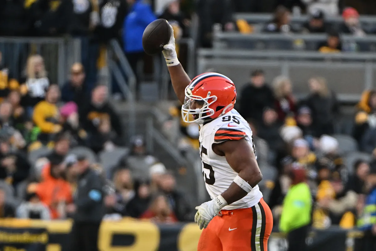 Rams to make NFL history with Myles Garrett and Matthew Stafford on same team