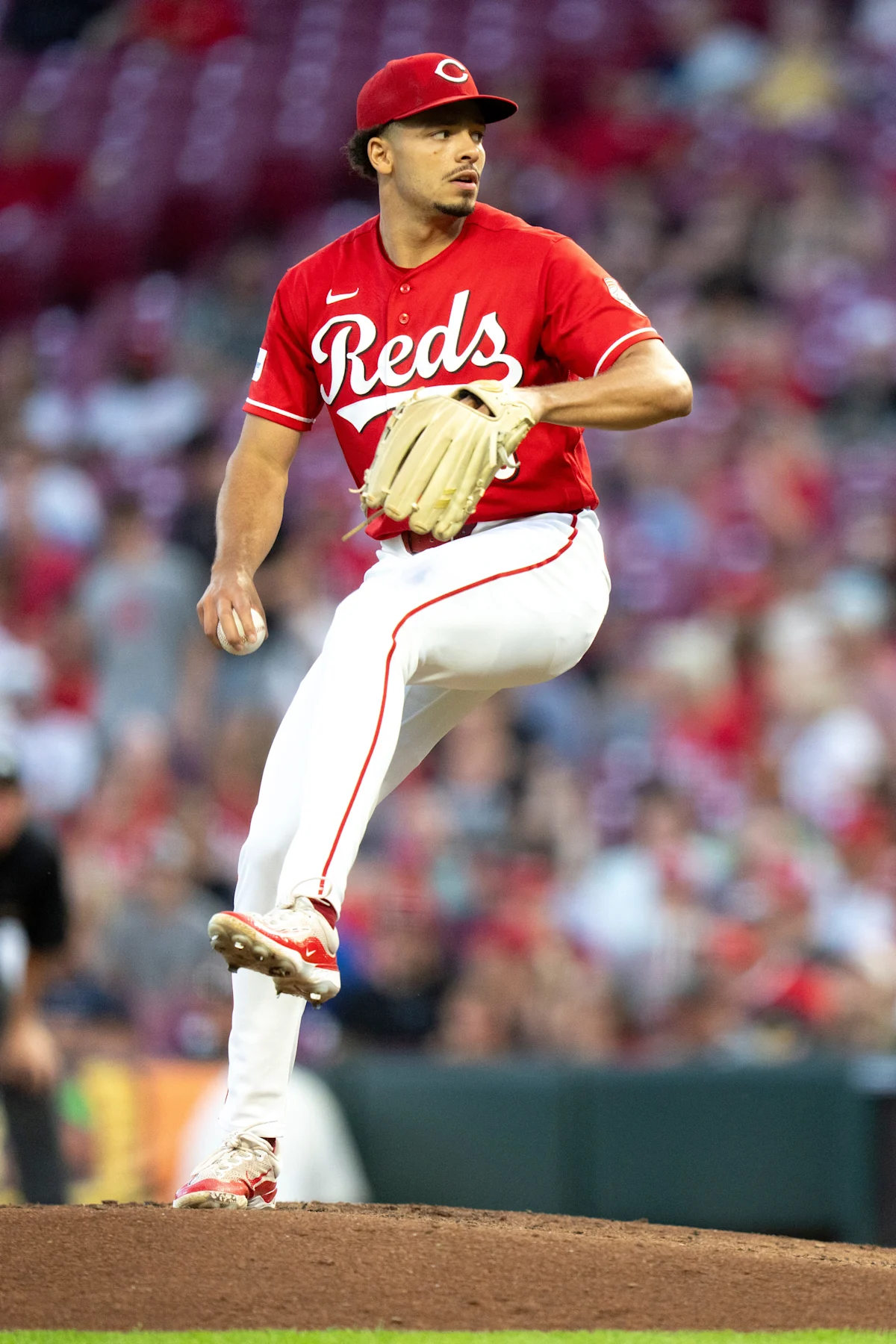 Reds lose game, series to Kansas City Royals