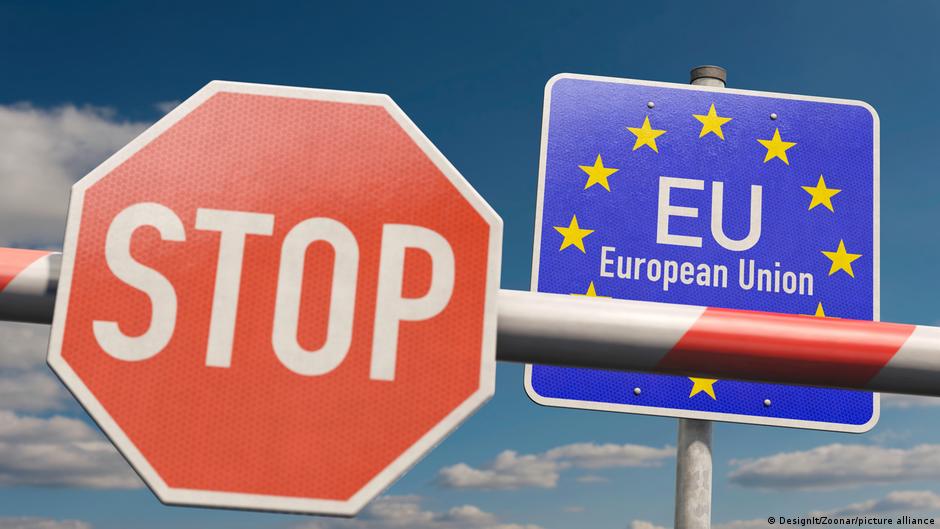 Refugees and migration: Is Europe closing its doors?