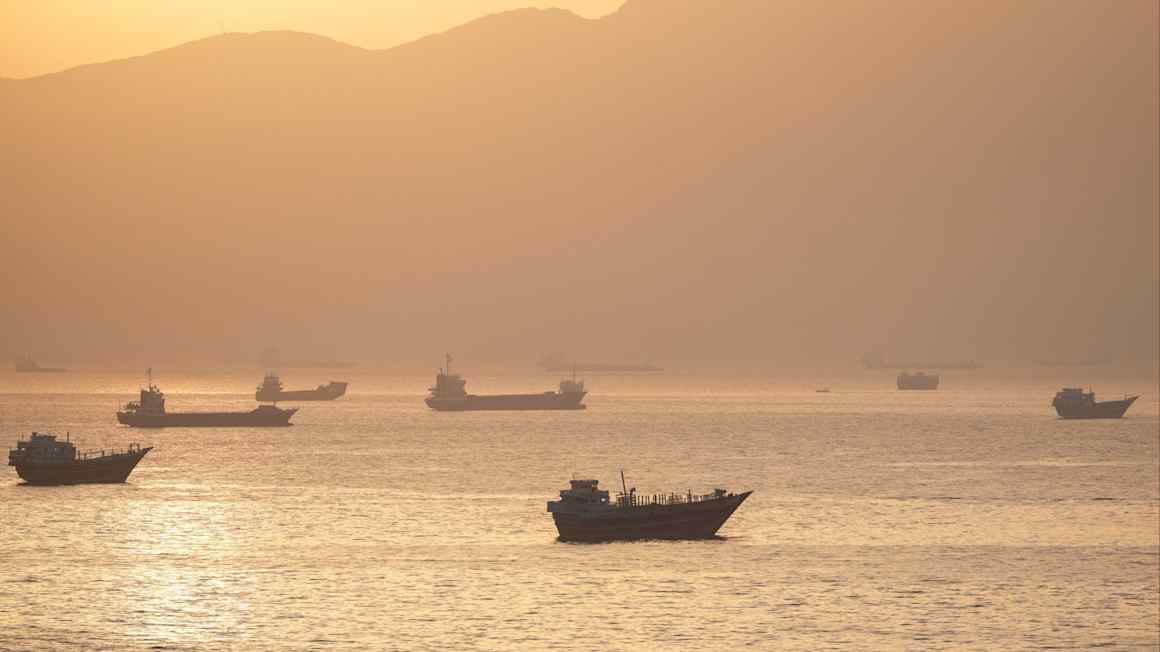 Shipping tycoon prefers $200,000 fee to cross Strait of Hormuz to ‘this hassle’