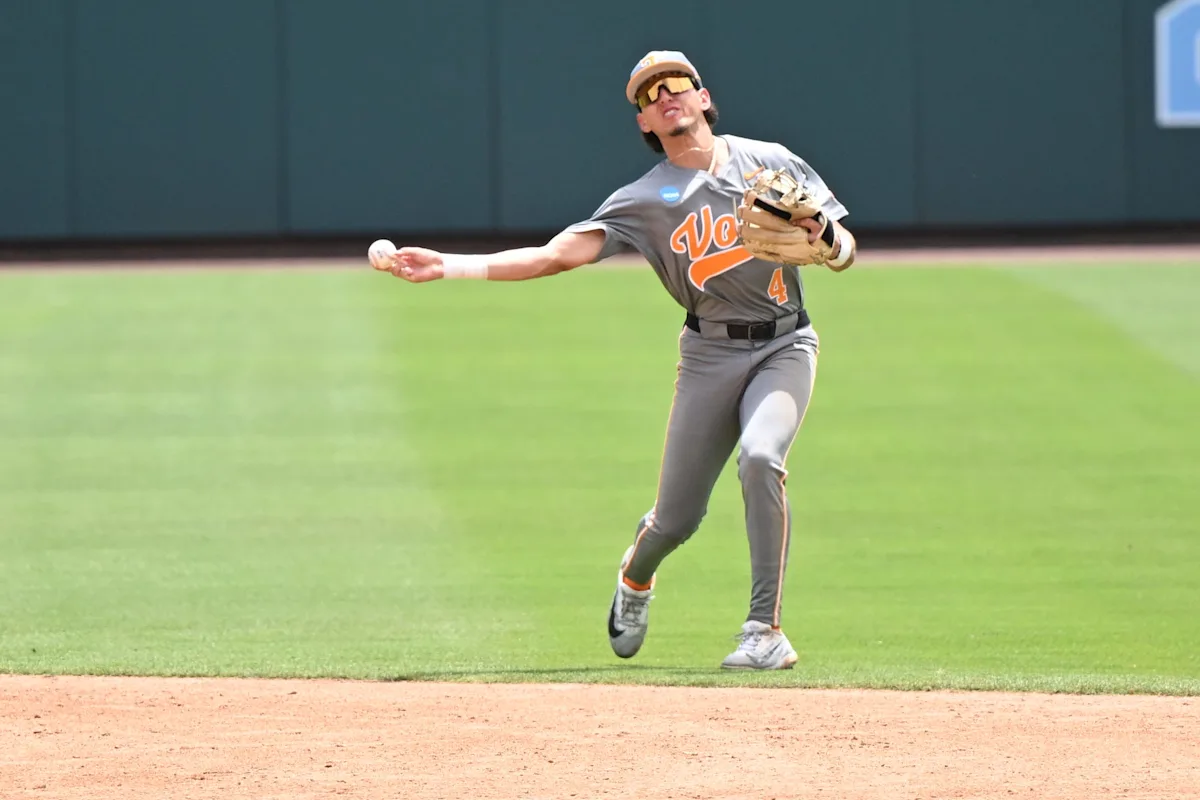 Shortstop Manny Marin, Tennessee baseball starter, to enter transfer portal