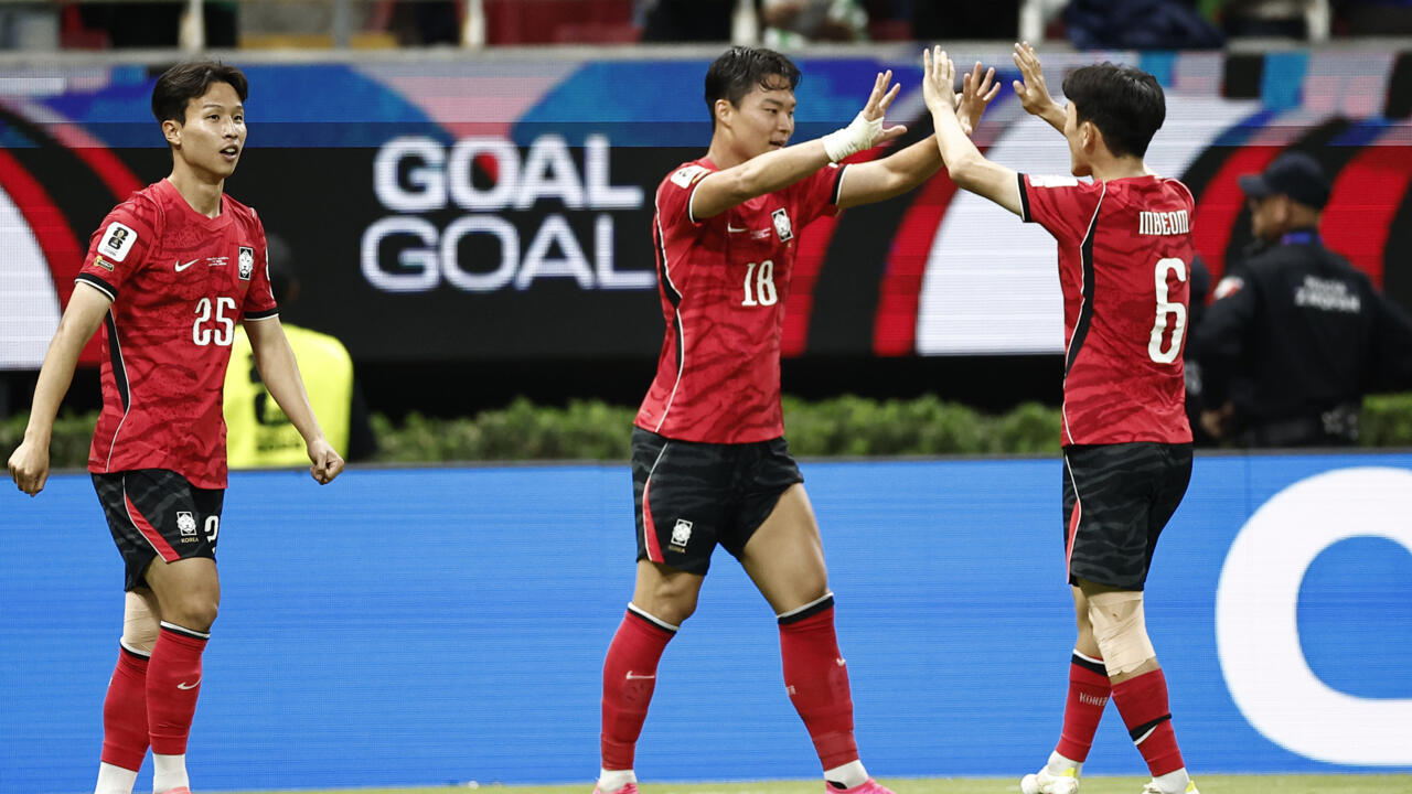South Korea defeat Czech Republic to make strong World Cup start