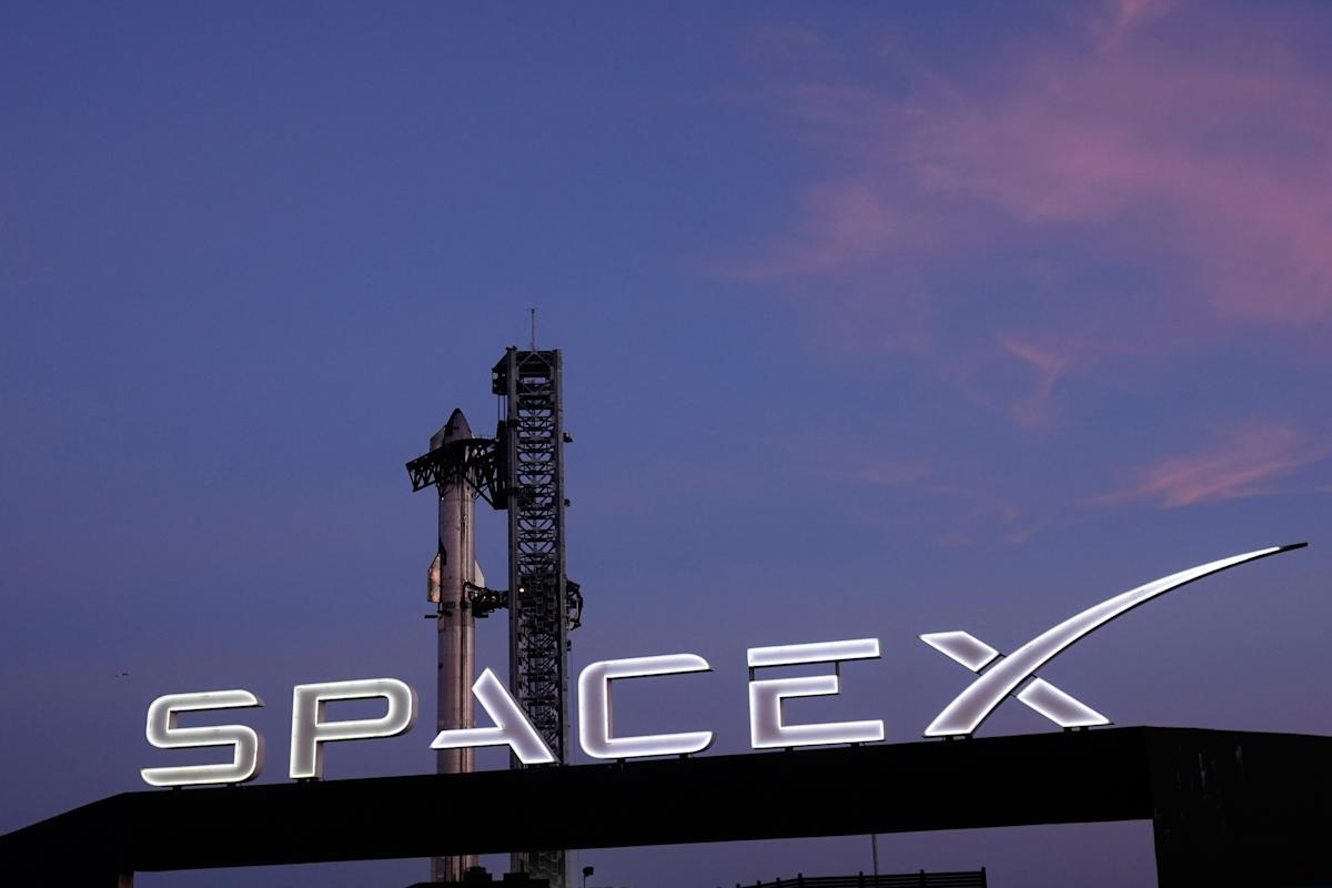 SpaceX IPO live updates: Elon Musk's  set to make record debut as Dow, S&P 500, Nasdaq rise