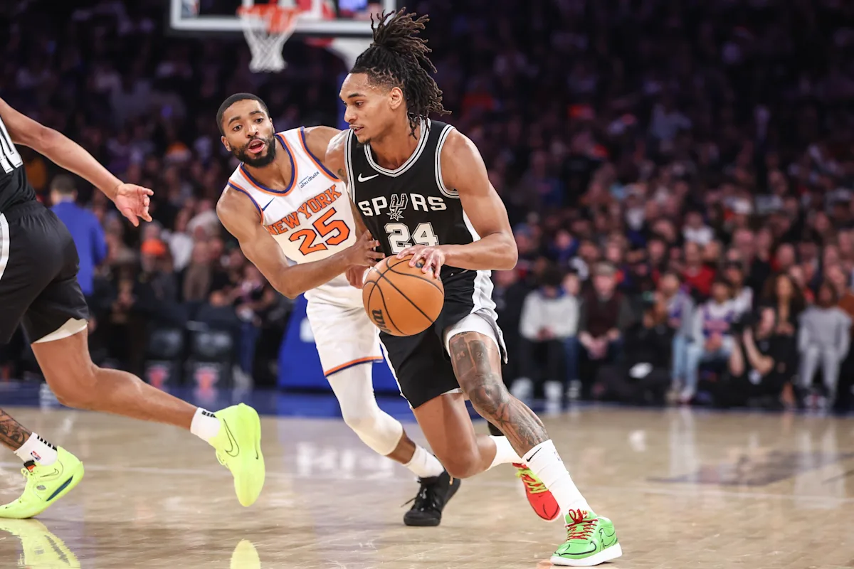 Spurs set NBA Finals record in dominant first half vs. Knicks in Game 4