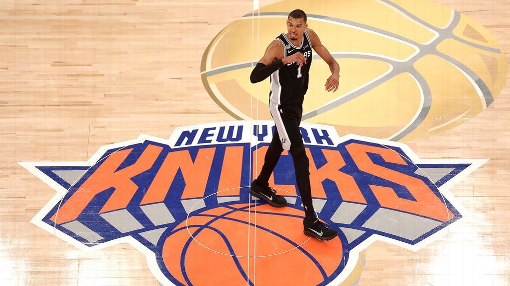 Spurs stun Knicks in MSG to revive Finals hopes