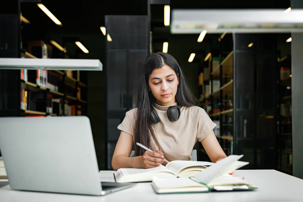 Student loan borrowers can get a 1% interest rate discount — how to make sure you qualify