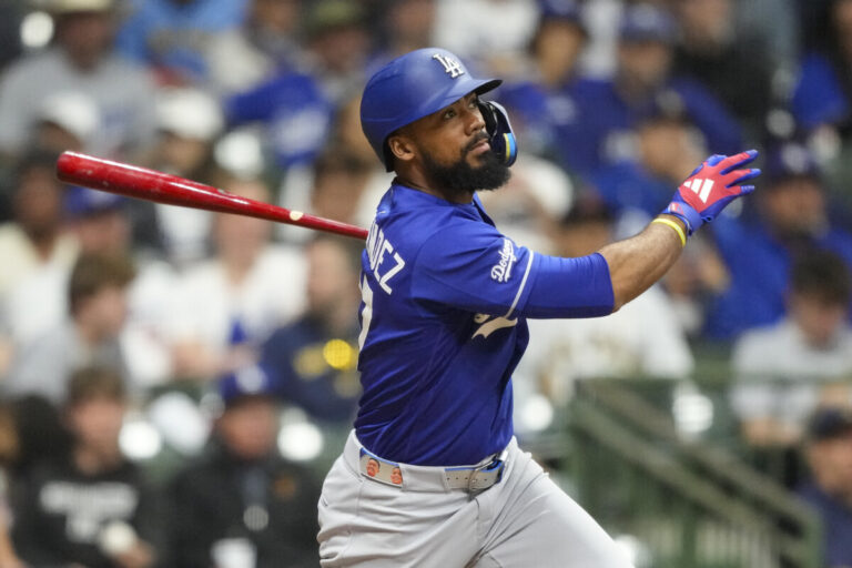 Teoscar Hernandez Picks Up Where He Left Off in Rehab Start