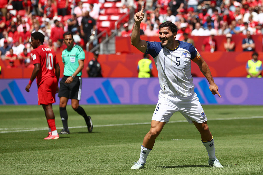 😳📸 The save of the World Cup?! Kolašinac with a mad clearance