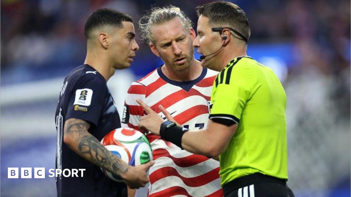 VAR makes 'mistaken identity' history as strange booking confuses fans