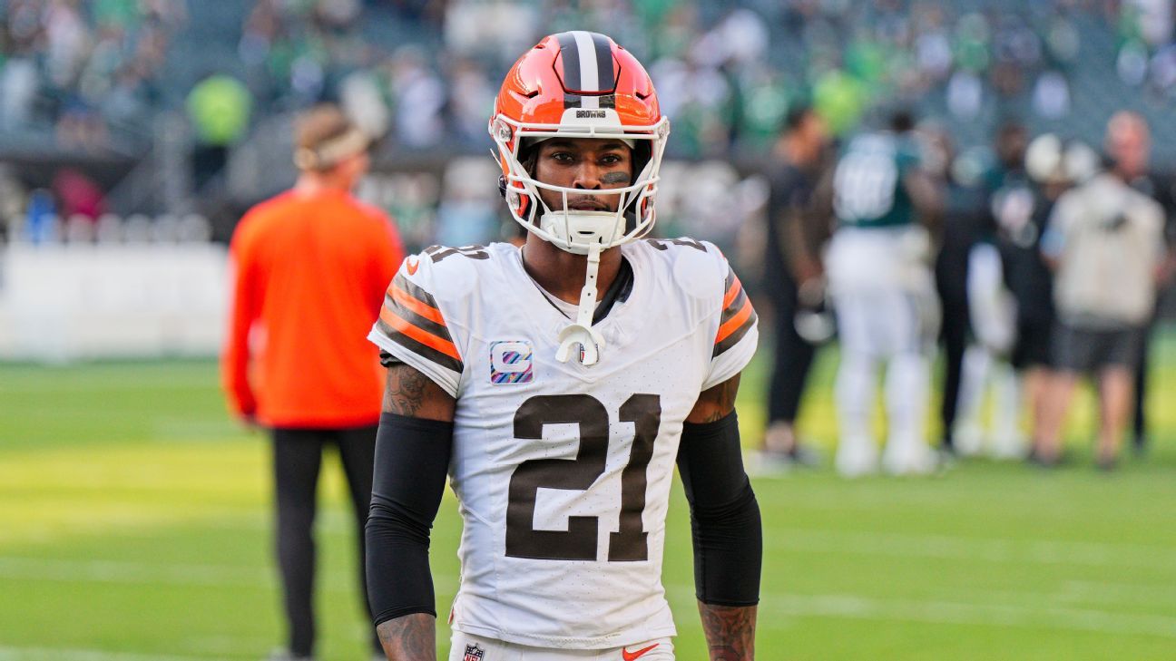Ward wants to stay with Browns after Garrett deal