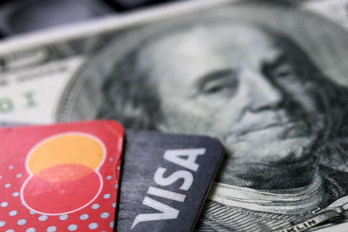 What the $38 billion Visa, Mastercard swipe fee settlement means for credit card users