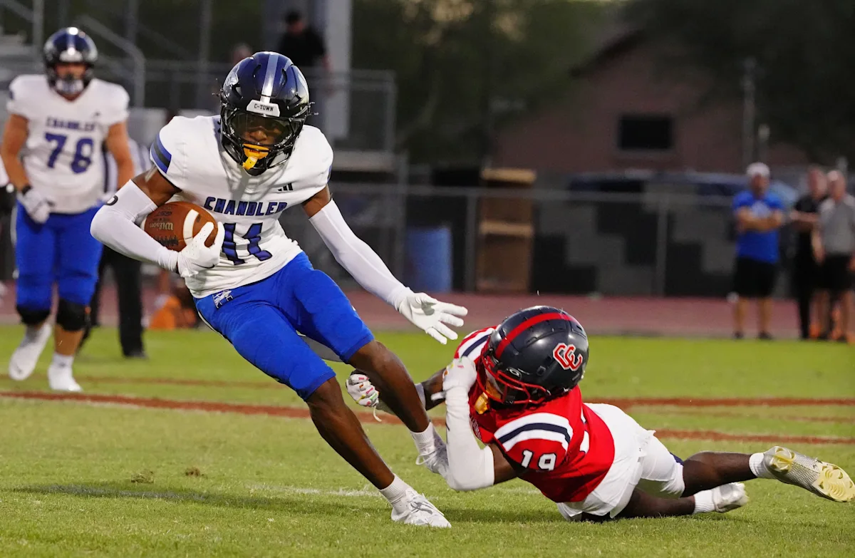 Wisconsin football soars in class of 2027 rankings after WR commitment