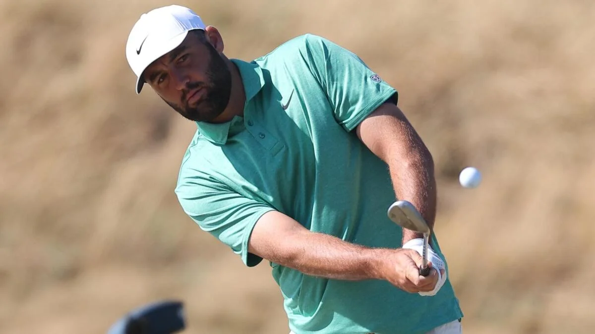 
                        2026 Open Championship odds, picks, date: Surprising predictions from golf model that's nailed 17 majors
                    