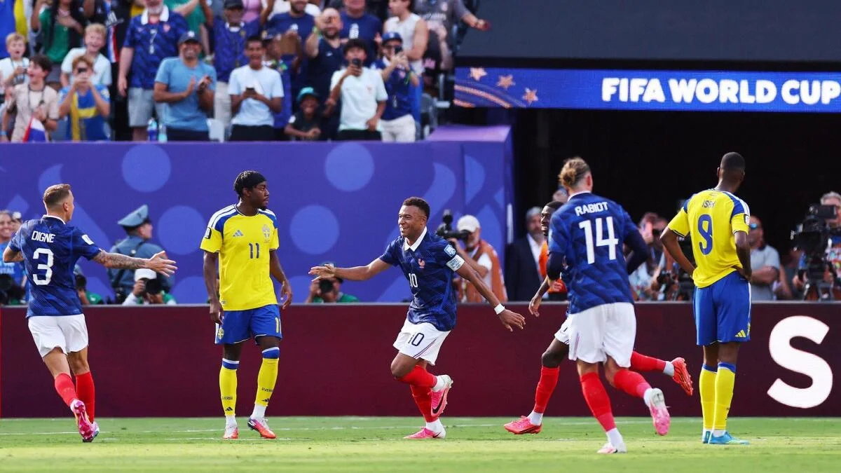 
                        2026 World Cup parlay, best bets: Top picks for France vs. Spain in Tuesday's semifinal match
                    