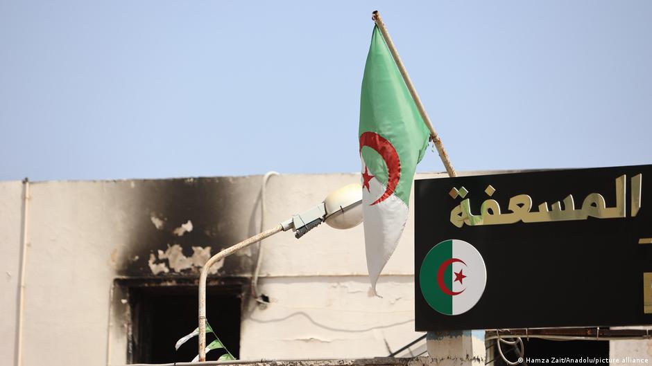 Algeria: Fire at orphanage kills 11, including children