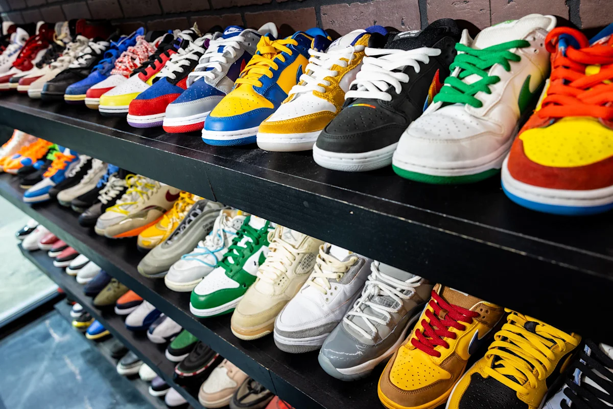 American sneaker brand closes more stores