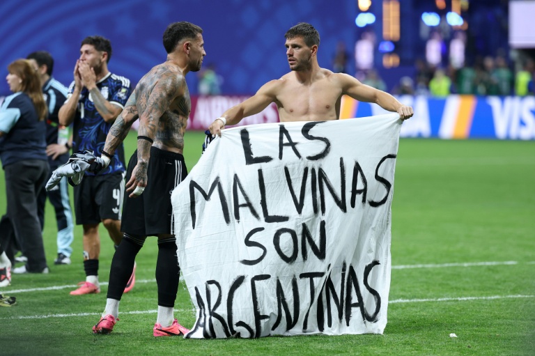 Argentina await FIFA decision over displaying World Cup Falklands banner