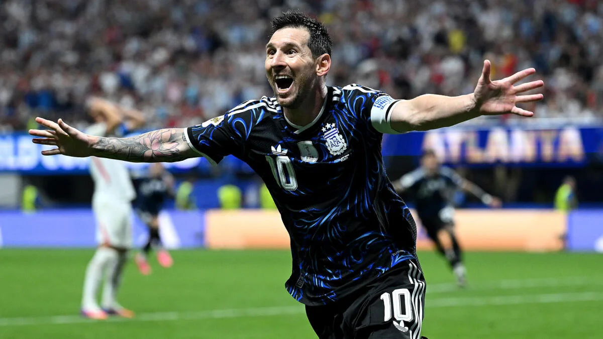 
                        Argentina return to World Cup final after dramatic comeback; Open Championship in full swing
                    