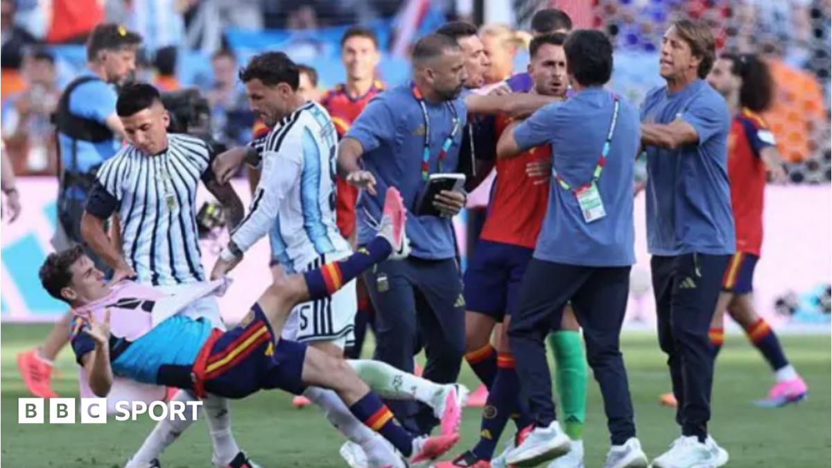 Argentina's Paredes should not be suspended for confrontation - Spain's Gavi