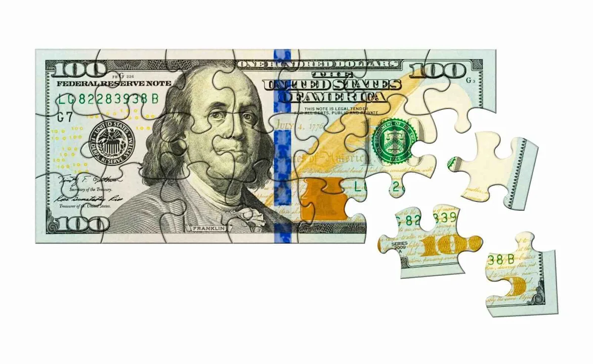 Dollar Little Changed as Crude Prices Soar and T-note Yields Fall