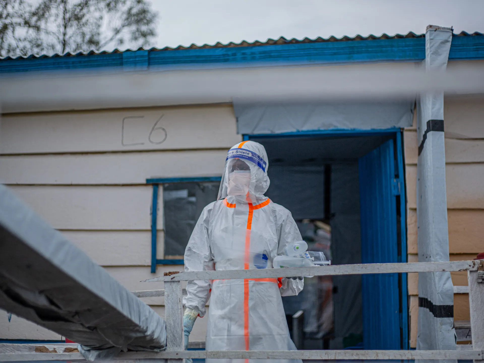 Ebola spreading more quickly in DRC, while Uganda is close to being virus-free