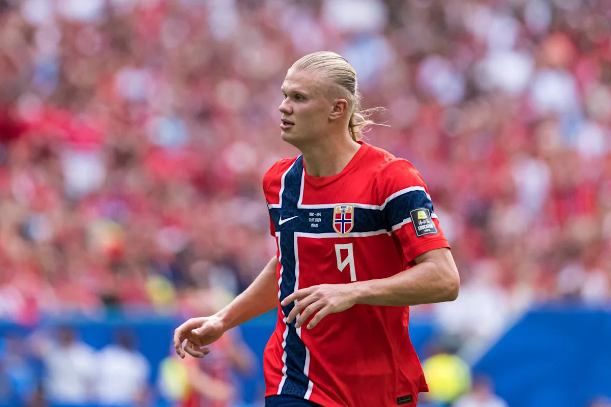 Erling Haaland performs Norway’s Viking Row at wedding of Manchester City teammate