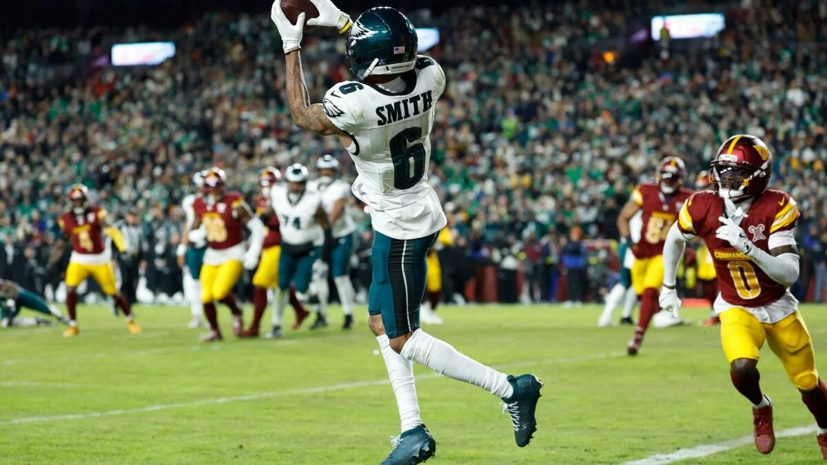 
                        Fantasy football rankings 2026: Sleepers from model that nailed De'Von Achane's huge season
                    