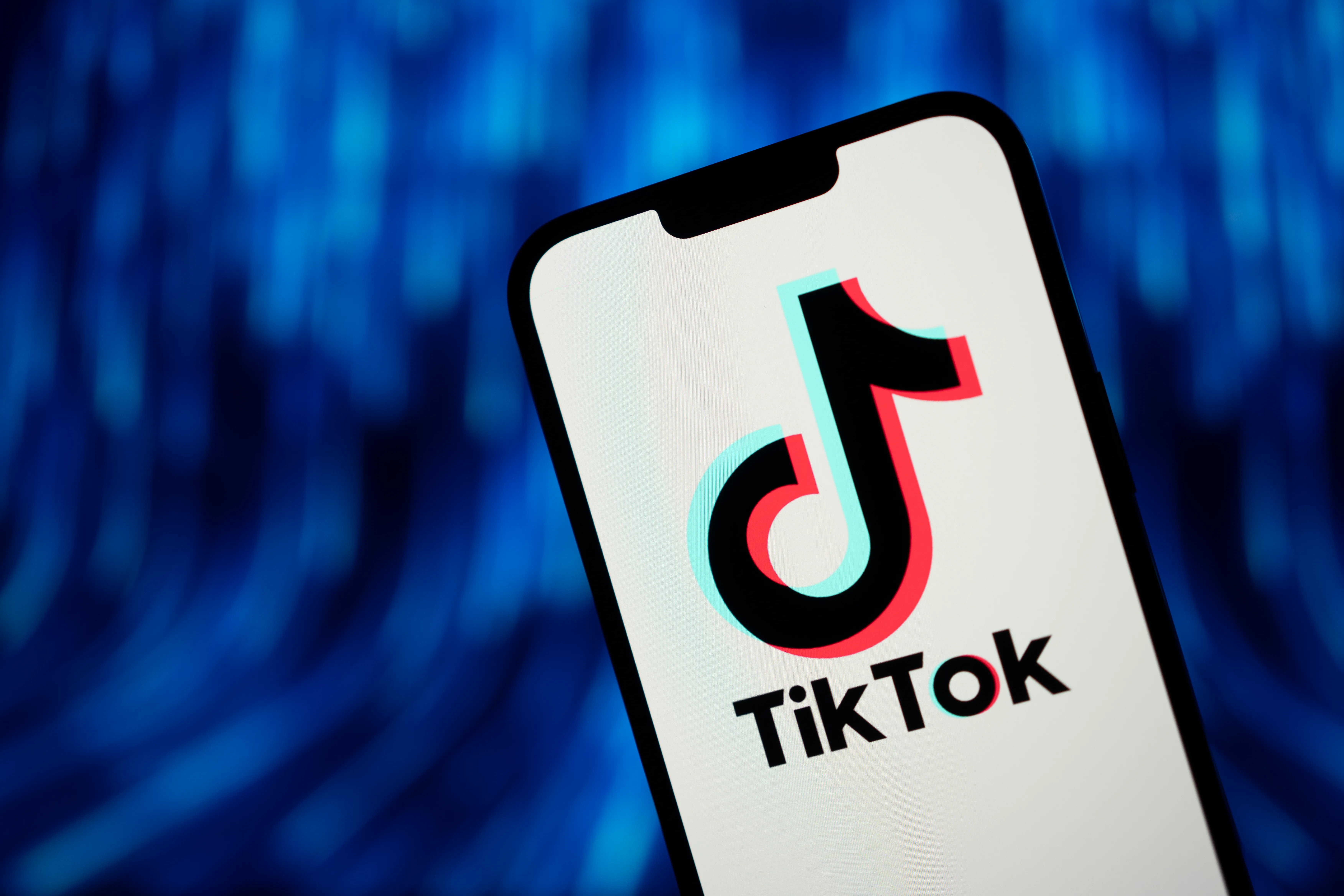Federal employees can download TikTok on their work phones again